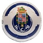 Analyse und Vergleich der Fußballtrikots des FC Porto: Ein Blick auf das Design, die Qualität und mehr