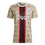 Analyse und Vergleich: Das Ajax Amsterdam Trikot mit dem Motto 'Three Little Birds'